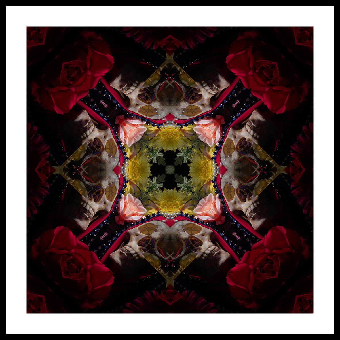 luz-negra-2-with-fake-frame-small